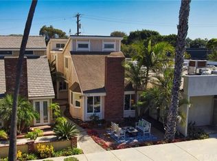 206 8th St, Seal Beach, CA 90740