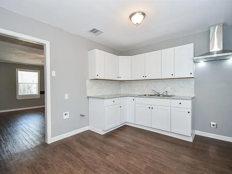 7334 Mountbatten Rd — Photo 9