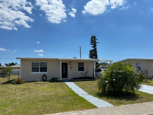 8271 Agress Ave, North Port, FL 34287