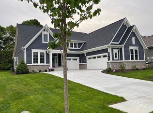 14275 Laura Vista Dr, Carmel, IN 46033