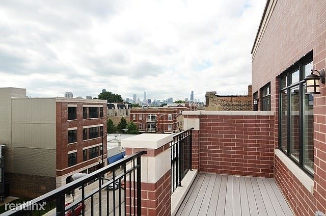 2618halstedfrontbalcony