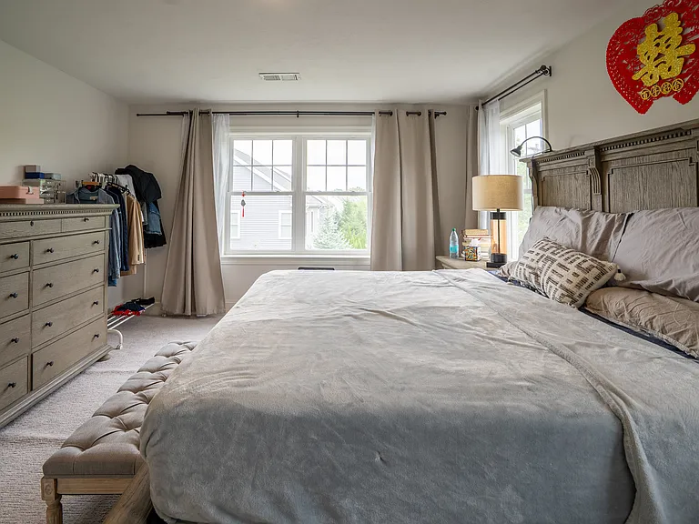 4 Strauss Ln — Photo 14