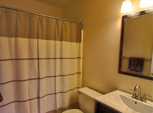 379 Stonehedge Ln, Mechanicsburg, PA 17055