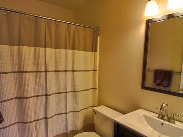 379 Stonehedge Ln, Mechanicsburg, PA 17055