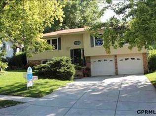 3811 N 95th St, Omaha, NE 68134
