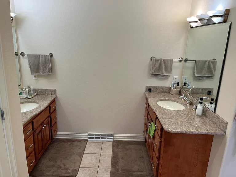 21160 Chancery Ct — Photo 58