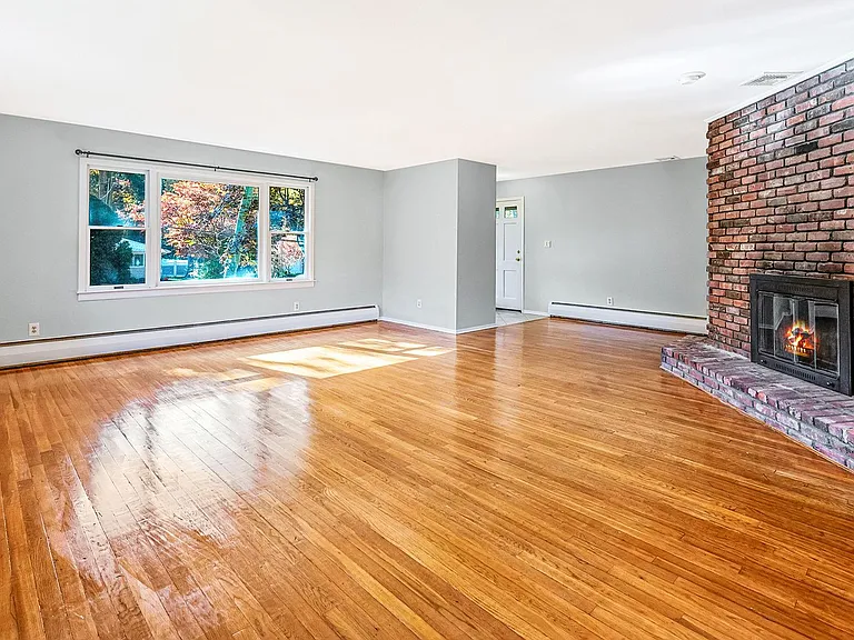 23 Princeton Dr — Photo 11