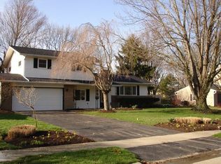 2423 Sheringham Rd, Columbus, OH 43220