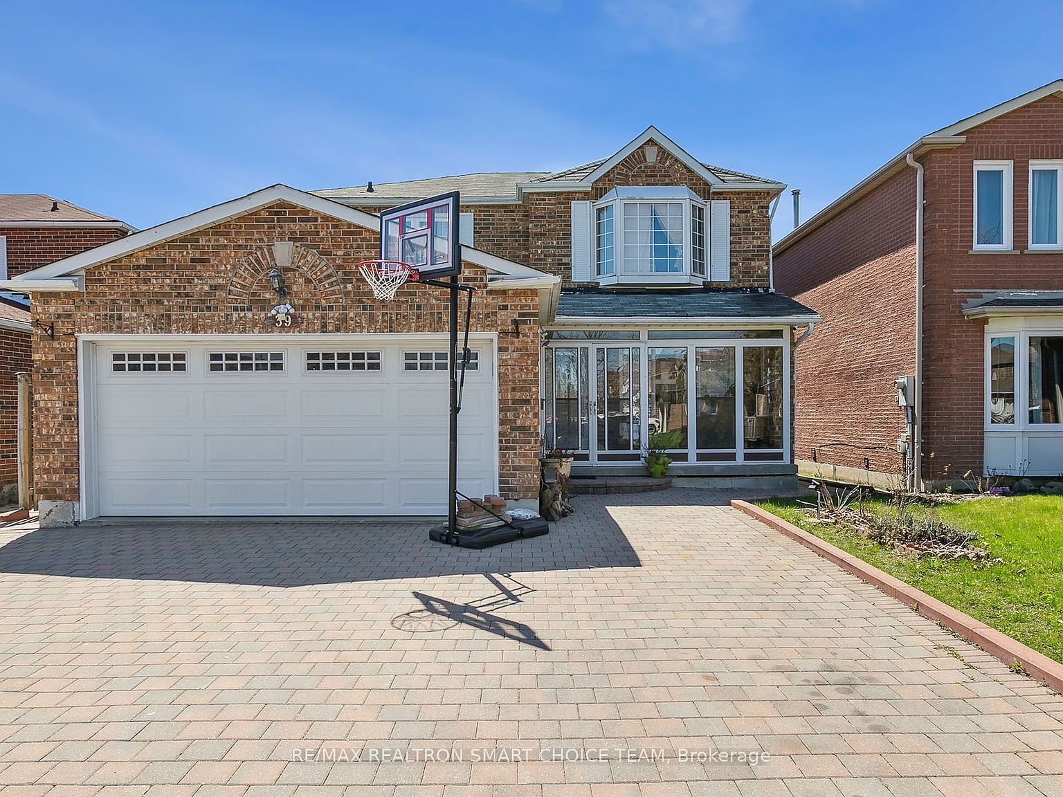 39 Muirbank Blvd, Toronto, ON M1C 4T7 | MLS #E8281978 | Zillow