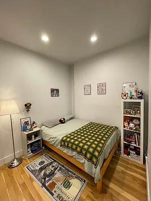 Rented by Pear NYC LLC | media 14