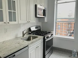 Rented by Skyline Group Real Estate