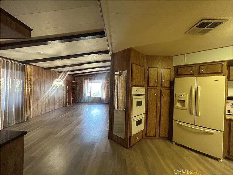 1018 San Nicolas St — Photo 6