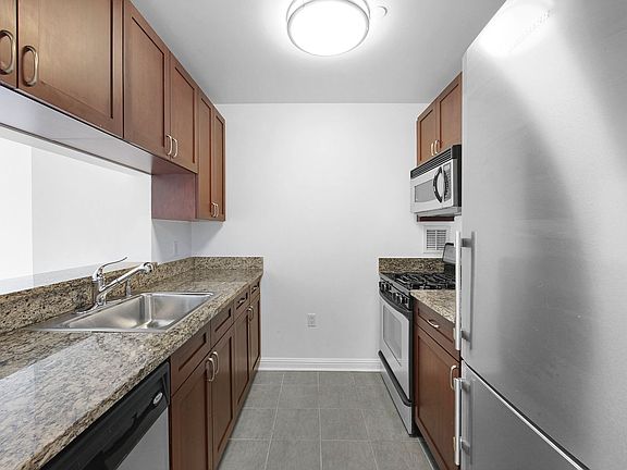 3rd image of 211 N End Ave APT 10M