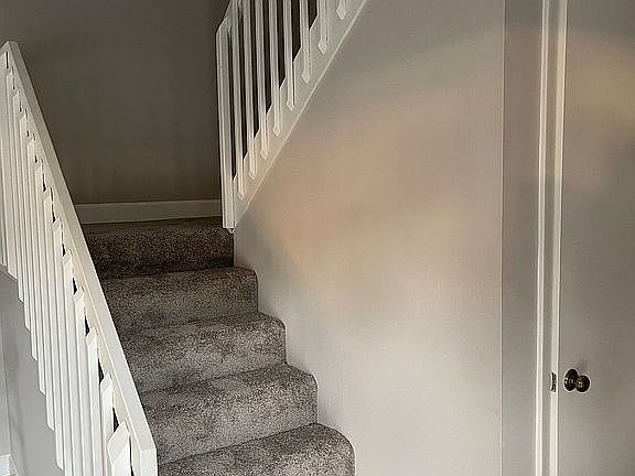 3rd image of 110 Heritage Way