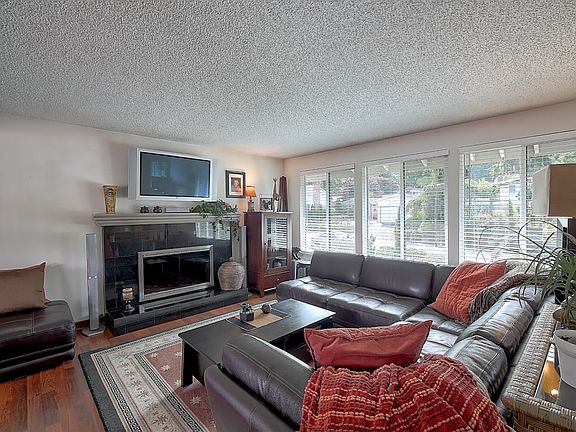 2nd image of 6818 NE 160th St