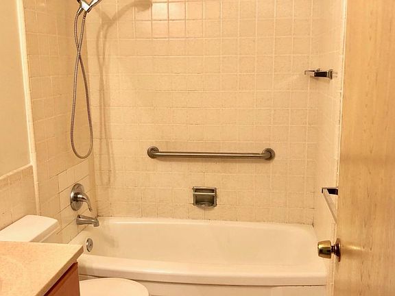 3rd image of 50 Stanyan St APT 102