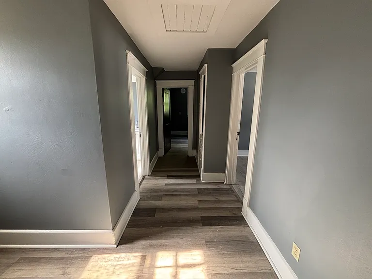 250 E Auburndale Ave — Photo 7
