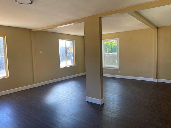4th image of 960 Grand Ave