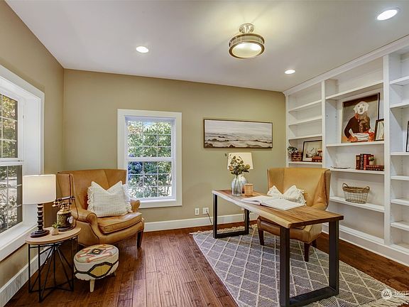 5th image of 1097 9th Avenue NW