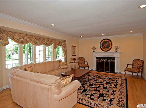 5th image of 101 Wilmington Dr