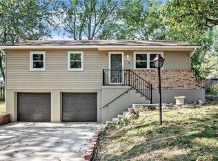 105 SE Westminister Rd, Blue Springs, MO 64014