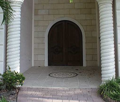 2nd image of 2200 Winding Creek Ln