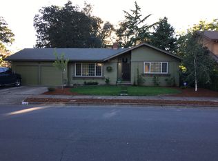 548 71st St, Springfield, OR 97478