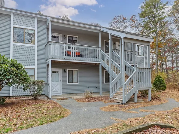 106 Eaton Ln Unit 106, Brewster, MA 02631