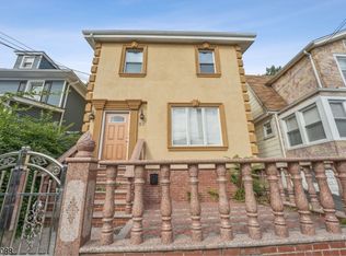 35 Paine Ave, Irvington, NJ 07111