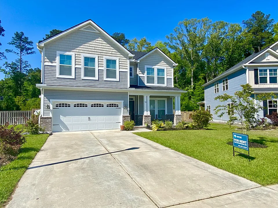 35 Whitaker Way N