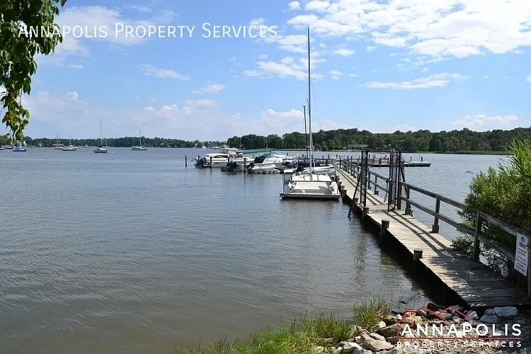 1329 Washington Dr — Photo 18
