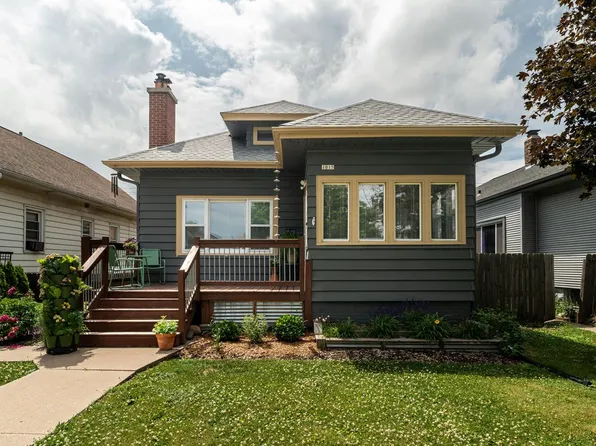 1015 S 76th STREET, West Allis, WI 53214