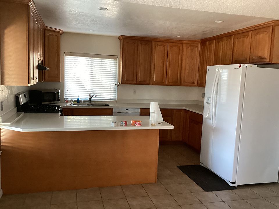 1st image of 3187 Ravenswood Way