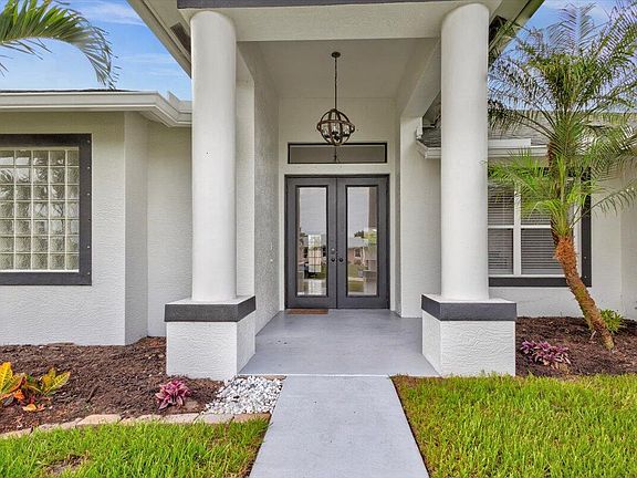 4th image of 956 SW Gwendolyn Terrace