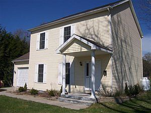 1st image of 209 Bird Ave