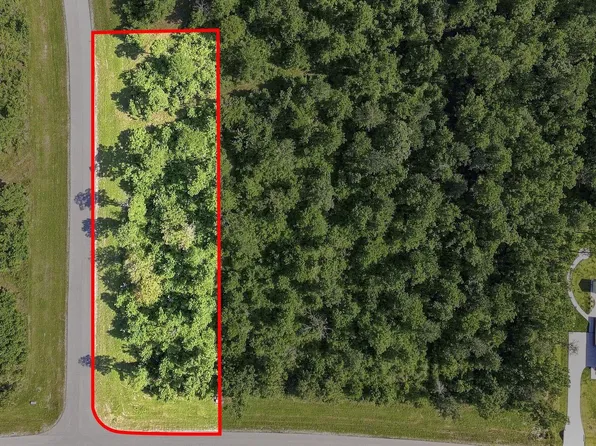 300 Iron Horse Rd, Willis, TX 77378