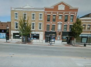 206 W Main St APT 2D, St Charles, IL 60174