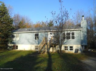 213 Lamsden Dr, Albrightsville, PA 18210