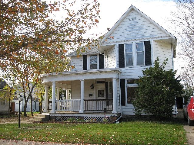 1st image of 820 Vine St