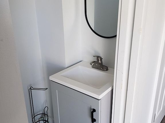 3rd image of 35 Herrick St #35A