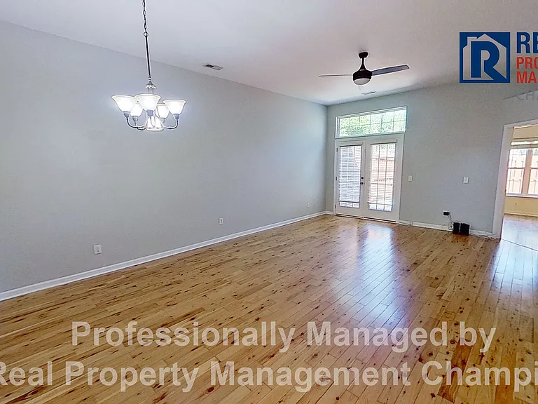 3825 Mayfield Ct — Photo 4