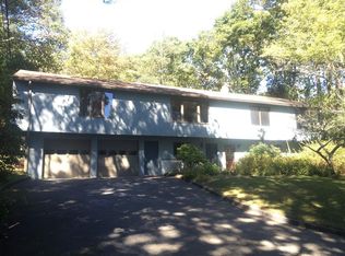 7 Castle Hill Rd, Gloucester, MA 01930