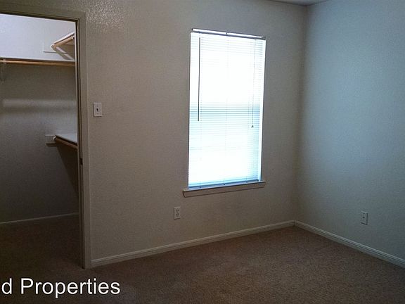 4th image of 1601 N Main St APT M