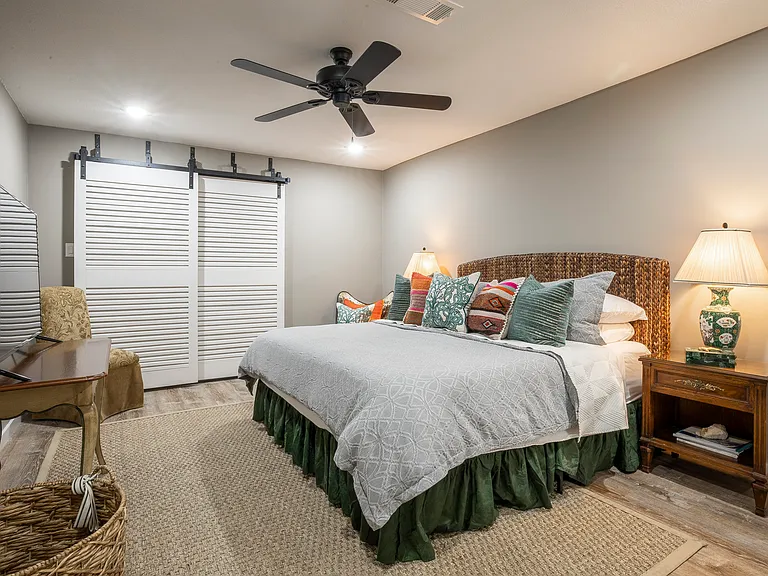 104 Cove E #208 — Photo 10