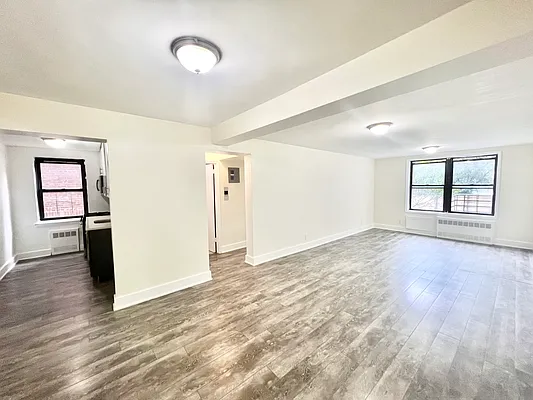 Rented by A&E Real Estate Management | media 6