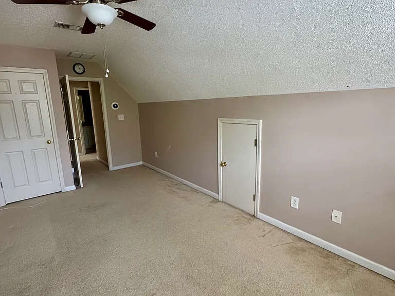 5970 Raventree Ct — Photo 33