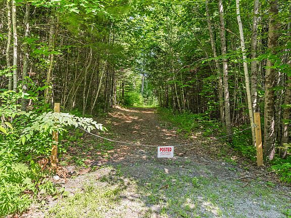 3rd image of 4 Youngs Road