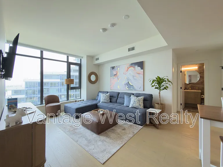3800 Capozzi Rd #806 — Photo 25