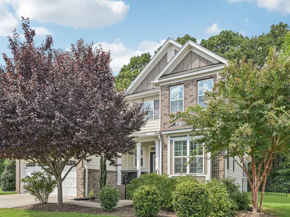 305 Springhurst Ln, Cary, NC 27511