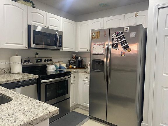 2nd image of 6201 NW 114th Pl APT 252